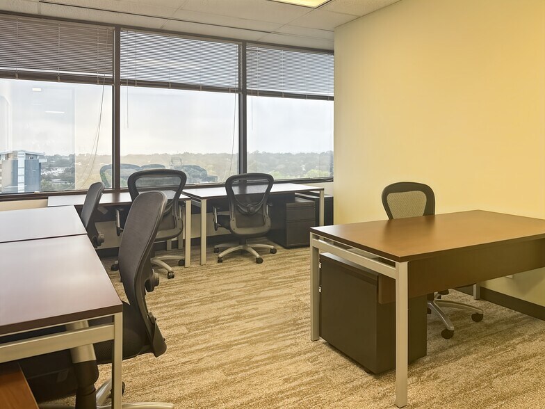 More Photos Of 1100 NW Loop 410, San Antonio Coworking Space