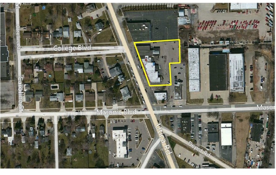 More Photos Of 32008-32056 Utica Rd, Fraser Storefront For Lease