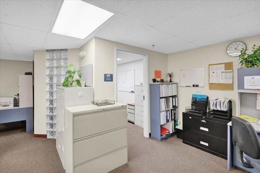 More Photos Of 213 N 5th St, Reading Office For Lease