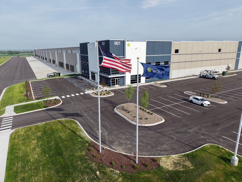 More Photos Of 1821 Penny Martin ln, Charlestown Warehouse For Sale