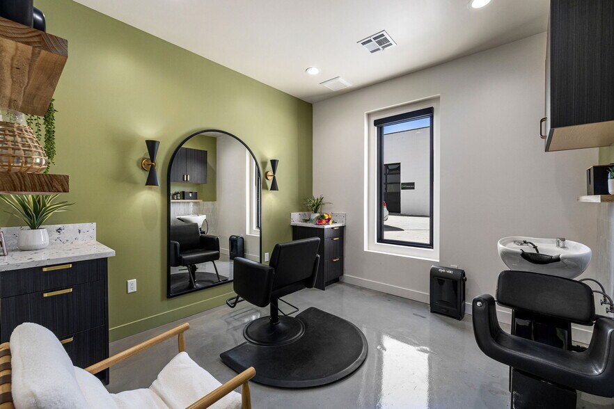 More Photos Of 124 N Glendora Ave, Glendora Coworking Space