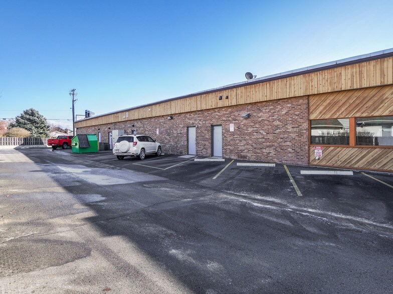 More Photos Of 2648 Patterson Rd, Grand Junction General Retail For Sale