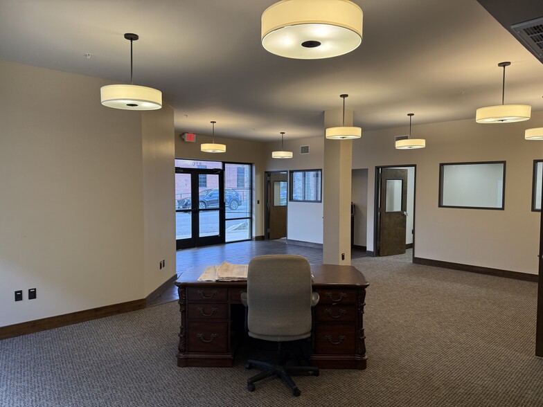 More Photos Of 810 S Rock St, Georgetown Apartments For Lease