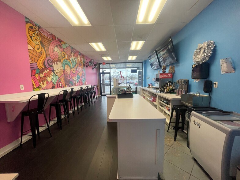 More Photos Of 250 Englar Rd, Westminster Unknown For Lease