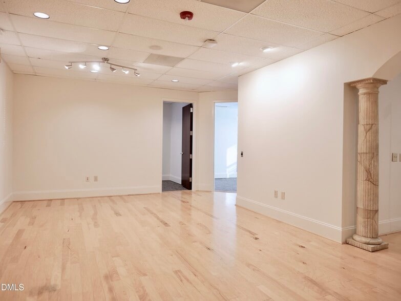 More Photos Of 1020 Southhill Dr, Cary Office For Lease