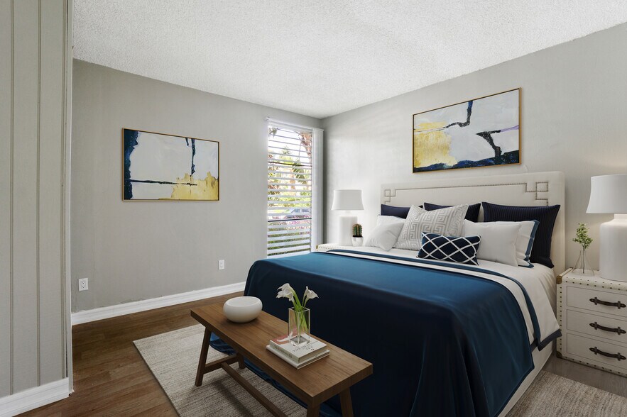 More Photos Of 5055 73rd St, San Diego Apartments For Sale