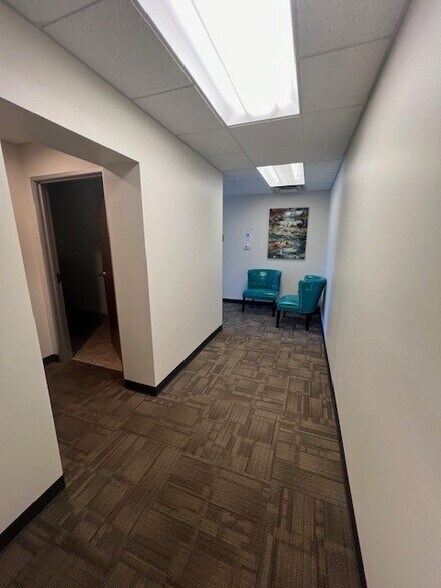 More Photos Of 1035 Coffman St, Longmont Office For Sale
