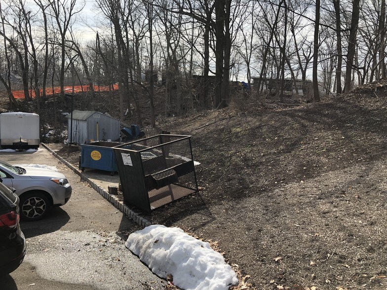 More Photos Of 178 Main Rd, Montville Flex For Lease