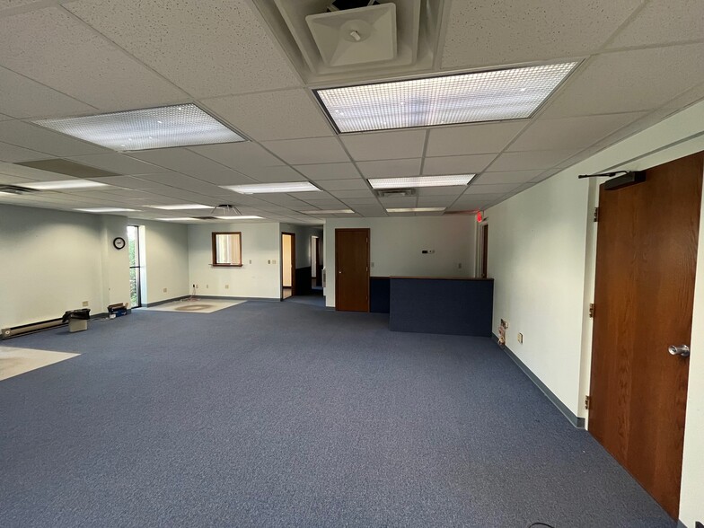 More Photos Of 355 W Boden St, Milwaukee Industrial For Sale