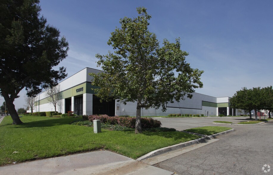 Primary Photo Of 10225 San Sevaine Way, Jurupa Valley Unknown For Lease