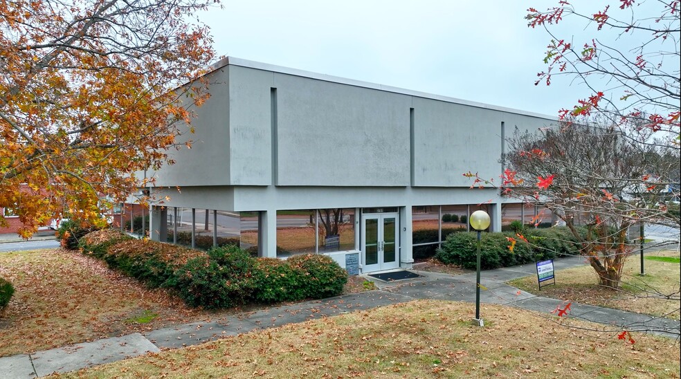 Primary Photo Of 3781 S Main St, Farmville Bank For Sale