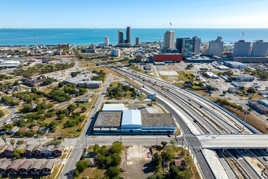 More Photos Of 900 N Staples St, Corpus Christi Distribution For Sale