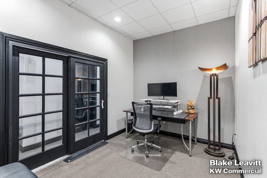 More Photos Of 5844 S Pecos Rd, Las Vegas Medical For Sale