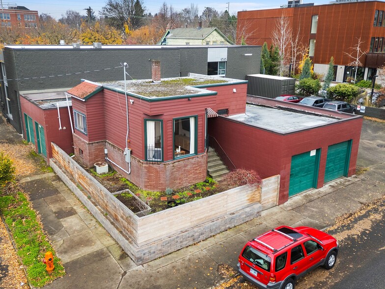Primary Photo Of 1305 SE Belmont St, Portland Office For Sale