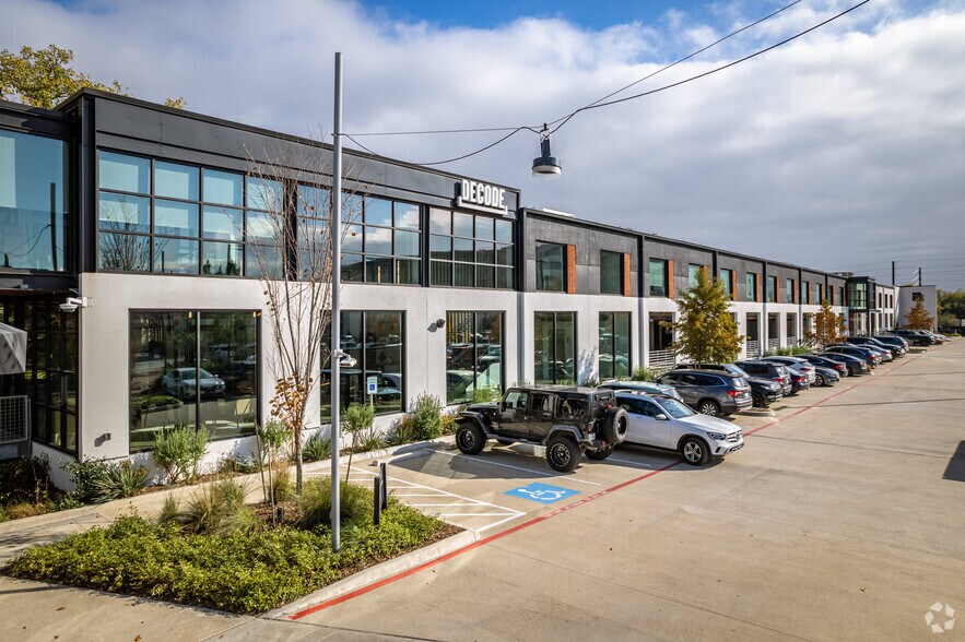 More Photos Of 600 N Shepherd Dr, Houston Unknown For Lease