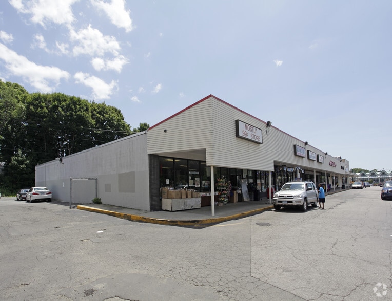 More Photos Of 300-358 Boston Ave, Stratford Storefront For Sale