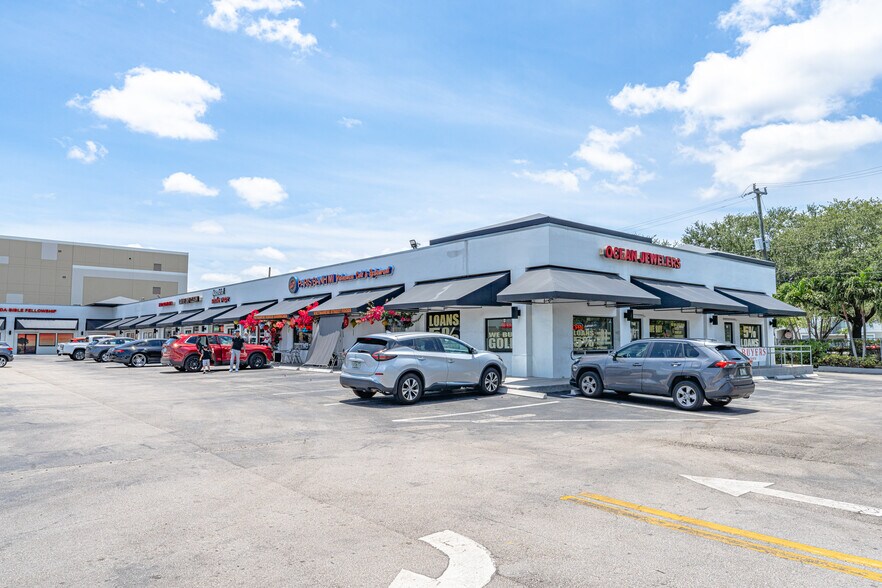 More Photos Of 7110-7162 Stirling Rd, Hollywood Storefront For Sale