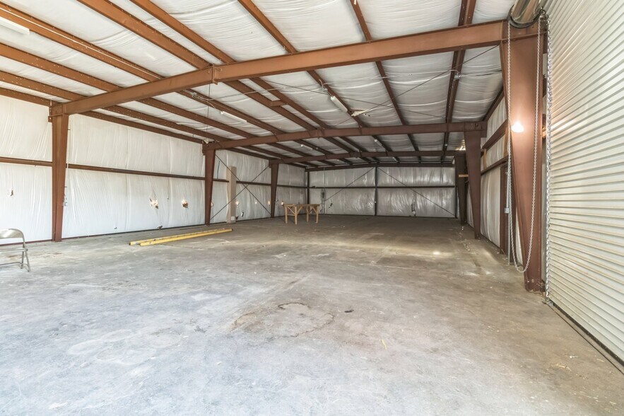 More Photos Of 17265 Darwin Ave, Hesperia Service For Lease