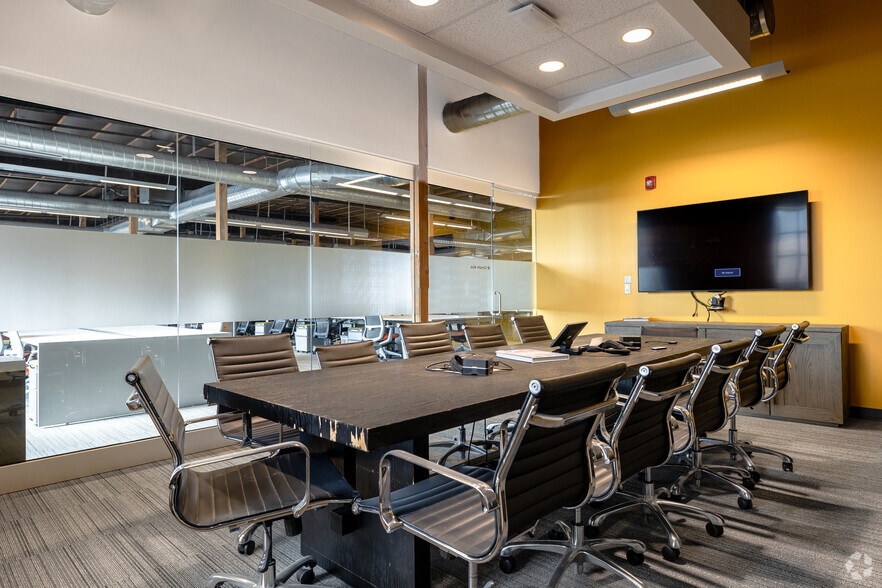 More Photos Of 225-251 E 20th St, Ogden Office For Lease