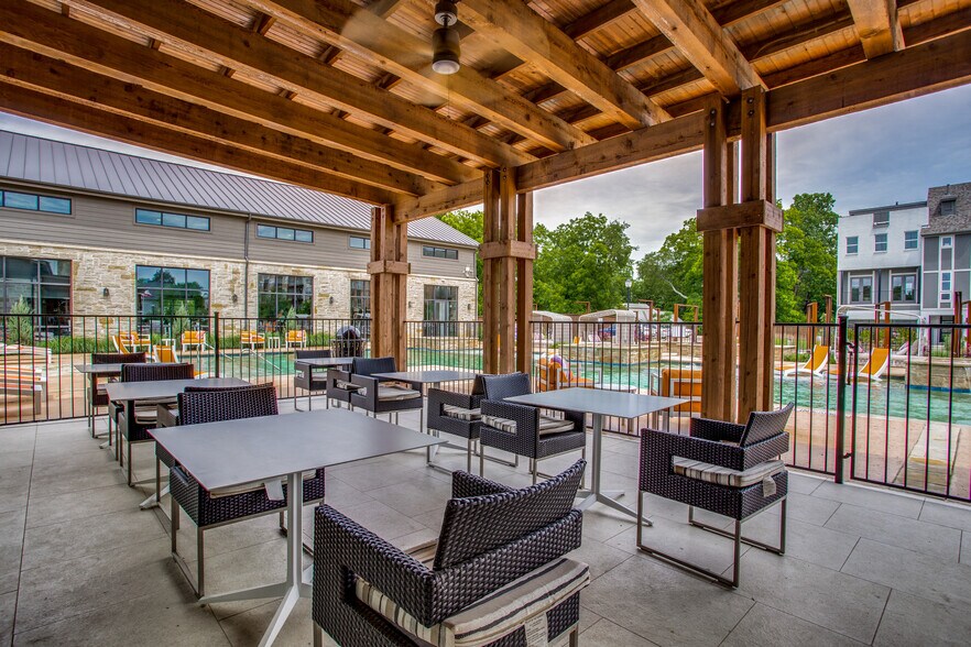 More Photos Of 2513 El Camino Ln, Dallas Specialty For Sale