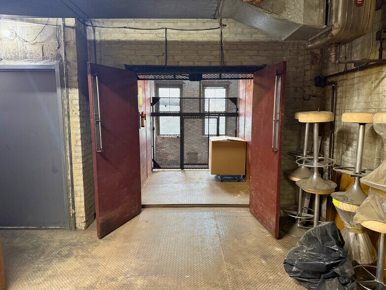 More Photos Of 4130 Park Ave, Bronx Manufacturing For Lease