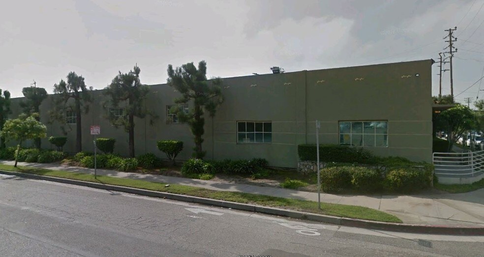 More Photos Of 11100 Hindry Ave, Los Angeles Warehouse For Lease
