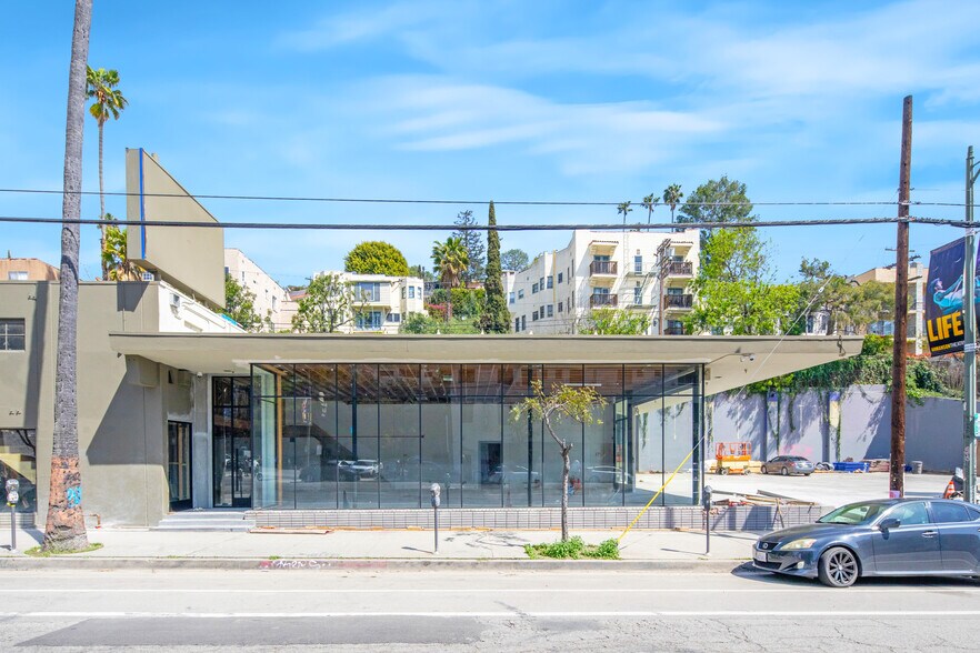 More Photos Of 3225 W Sunset Blvd, Los Angeles General Retail For Lease