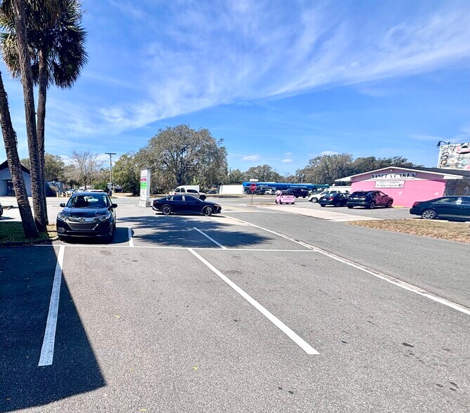 More Photos Of 2201 S French Ave, Sanford Storefront Retail Office For Lease