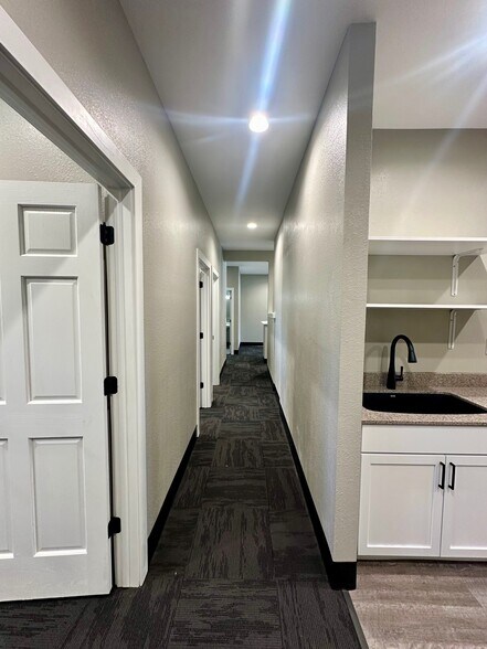 More Photos Of 140 E 22nd St, Fremont Medical For Sale