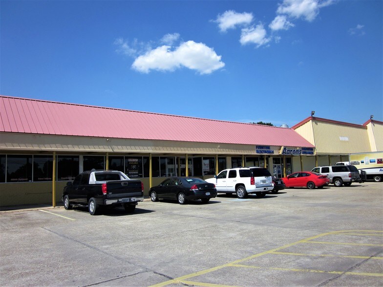 More Photos Of 58412-58480 Plaquemine St, Plaquemine General Retail For Sale