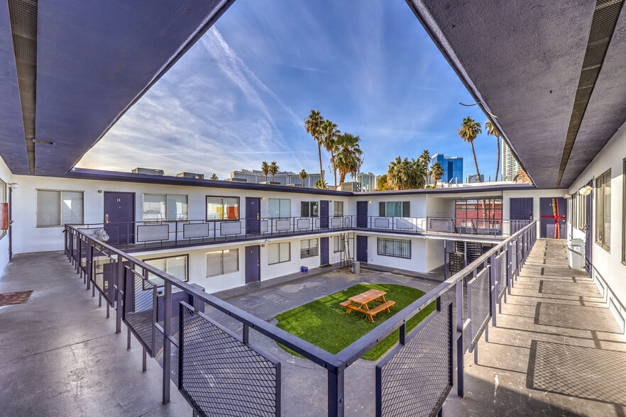 More Photos Of 2630 Sherwood St, Las Vegas Apartments For Sale