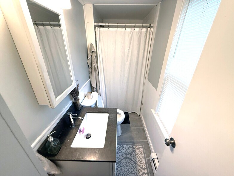 More Photos Of 7-9 Savery Ln, Plymouth Apartments For Sale