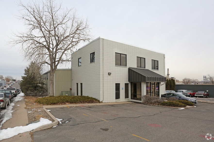 More Photos Of 1795 W Yale Ave, Englewood Warehouse For Lease