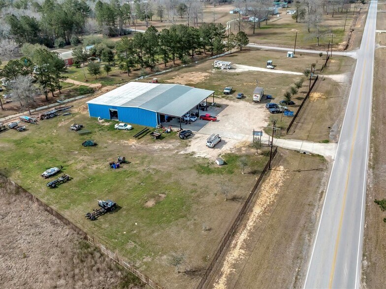 More Photos Of 10016 Fostoria Rd, Cleveland Service For Sale