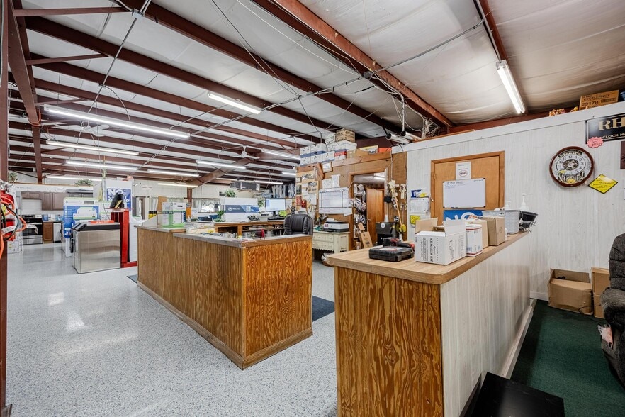 More Photos Of 1060 SR 29 S, LaBelle General Retail For Sale