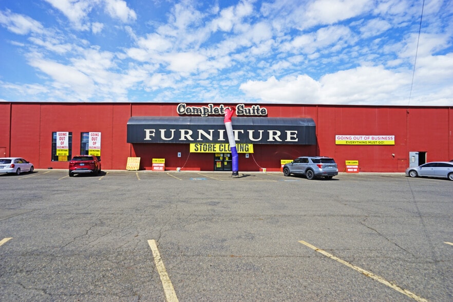 More Photos Of 1900 Rudkin Rd, Yakima Freestanding For Lease