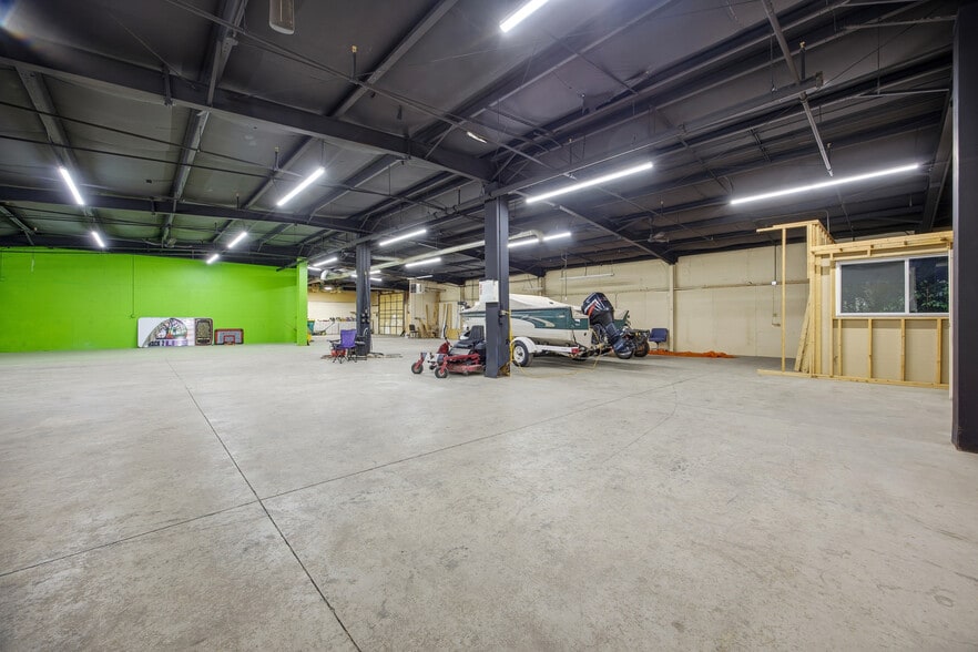More Photos Of 217 Meridian Rd, Mapleton Warehouse For Sale