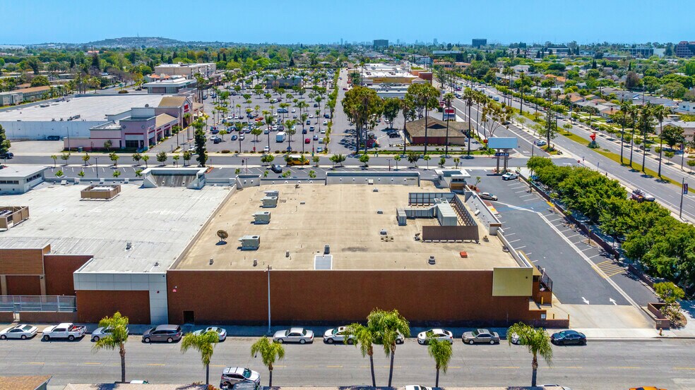 More Photos Of 4570-4580 Atlantic Ave, Long Beach Unknown For Lease