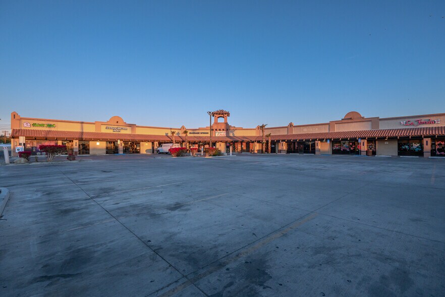 More Photos Of 1950 S 4th St, El Centro General Retail For Sale