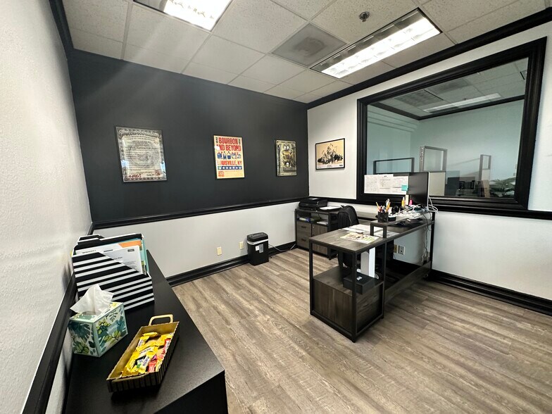 More Photos Of 1275 N Manassero St, Anaheim Manufacturing For Lease