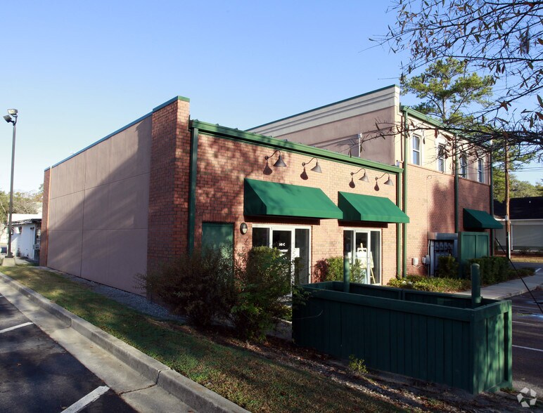 More Photos Of 141 N Main St, Summerville Storefront Retail Office For Lease
