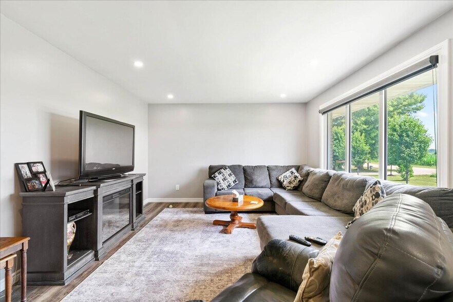 More Photos Of 383731 Salford Rd, Salford Freestanding For Sale