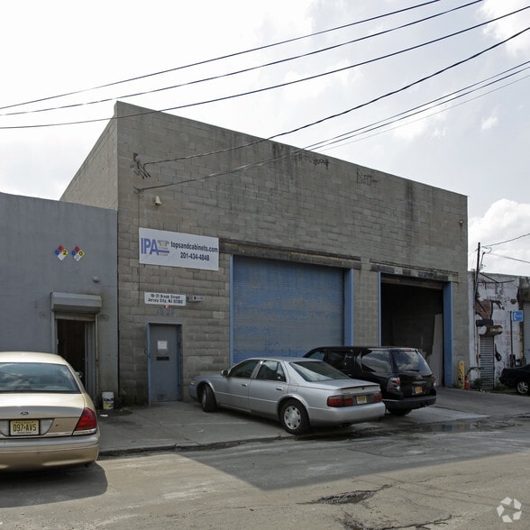 Primary Photo Of 19-21 Brook St, Jersey City Warehouse For Lease