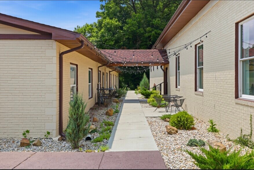More Photos Of 532 N Kristi Rd, Martinsville Lodge Meeting Hall For Lease