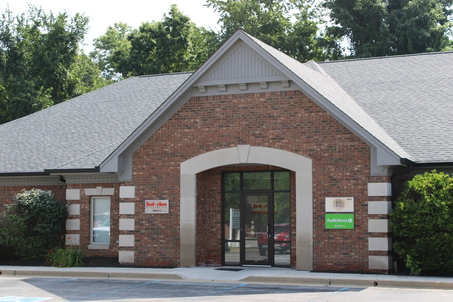 More Photos Of 373 Meridian Parke Ln, Greenwood Medical For Sale