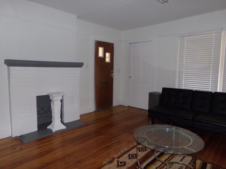 More Photos Of 5355-5341 Austell Rd, Austell Freestanding For Sale