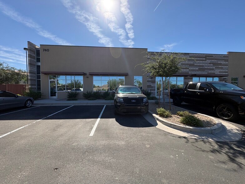 More Photos Of 740 N Estrella Pky, Goodyear Medical For Lease