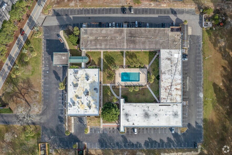 More Photos Of 500 Chris Dr, West Columbia Hotel For Sale