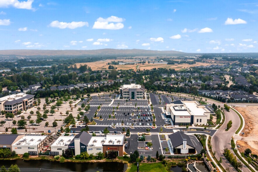 More Photos Of 250 E Eagles Gate Dr, Eagle Office For Lease