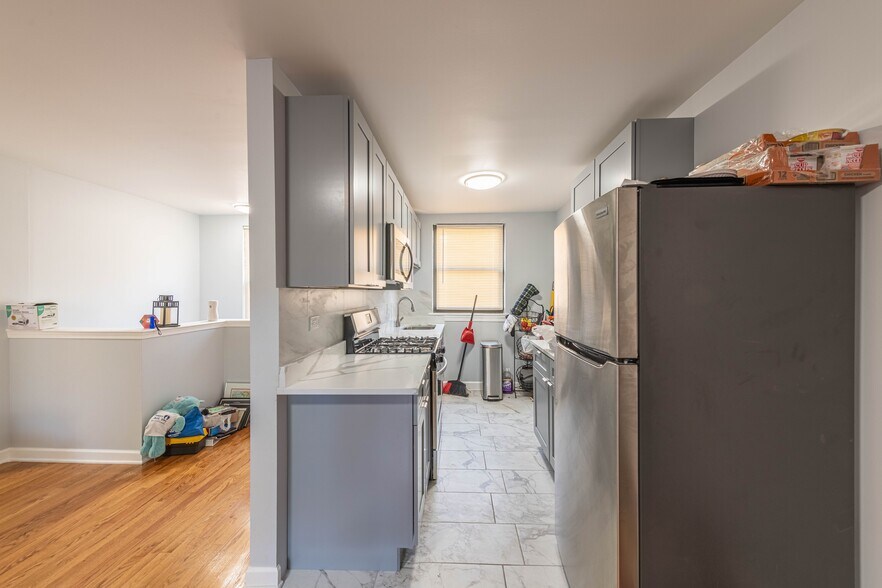 More Photos Of 7314-7322 N Winchester Ave, Chicago Apartments For Sale